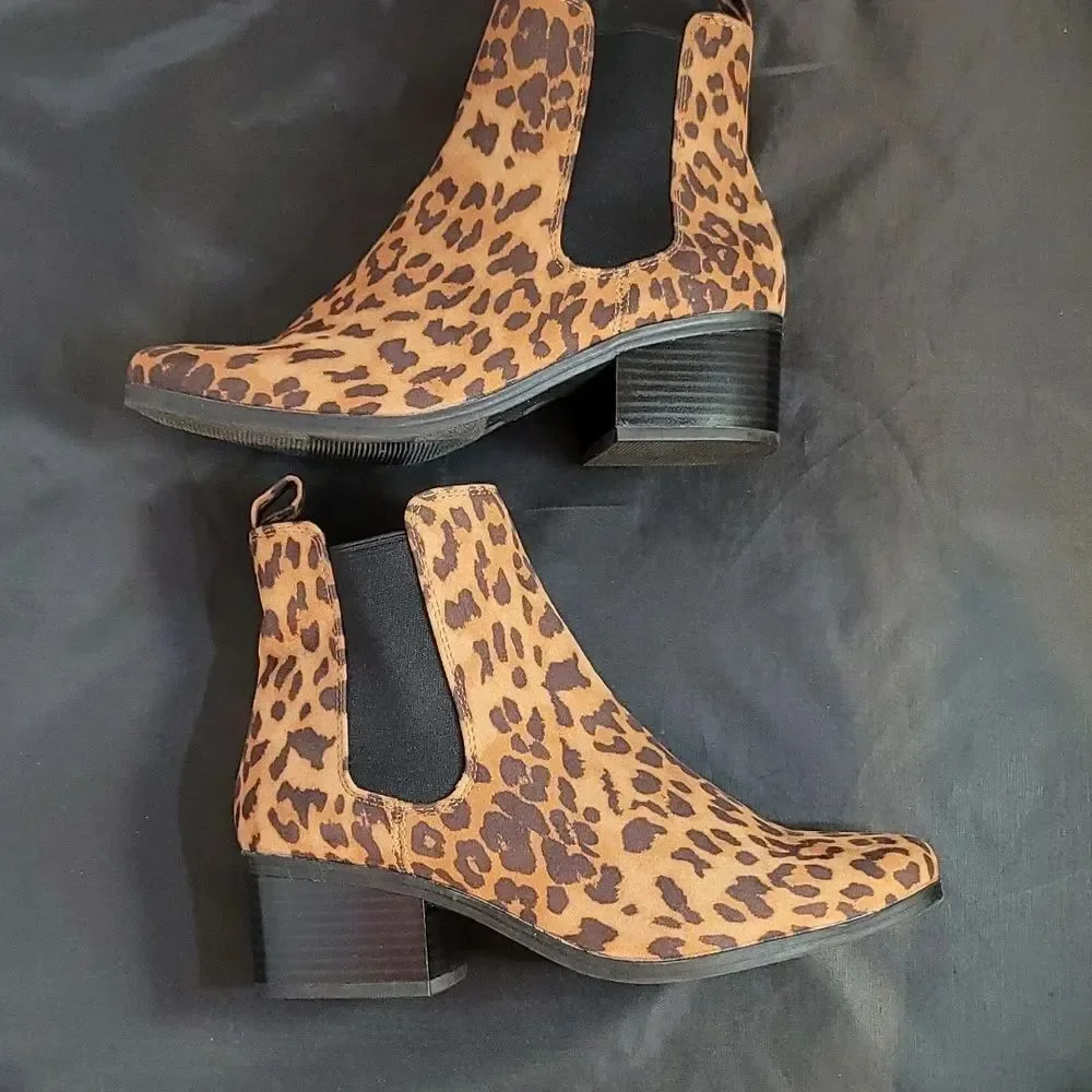 BRAND NEW NEW DAY FAUX SUEDE LEOPARD PRINT ANKLE BOOTS